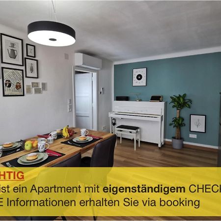 Neues City Center Piano Appartement Mit Netflix Klagenfurt am Woerthersee Luaran gambar