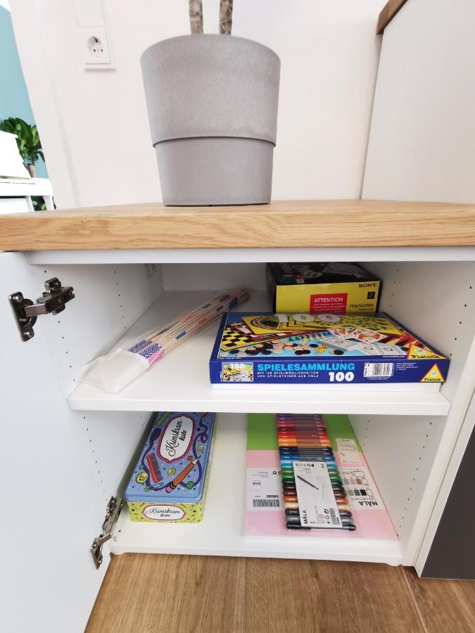 Neues City Center Piano Appartement Mit Netflix Klagenfurt am Woerthersee Luaran gambar